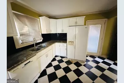 2344 Howell Mill Road NW, Atlanta, GA 30318 - Photo 15