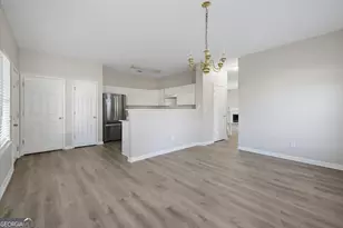 4060 Robin Cir, Atlanta, GA 30349 - Photo 9