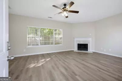 4060 Robin Circle, Atlanta, GA 30349 - Photo 5