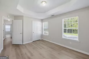 4060 Robin Cir, Atlanta, GA 30349 - Photo 19