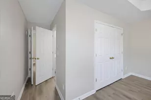 4060 Robin Cir, Atlanta, GA 30349 - Photo 17
