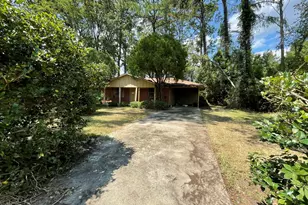 223 Suburban Dr, Brunswick, GA 31520 - Photo 5