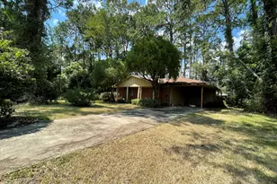 223 Suburban Dr, Brunswick, GA 31520 - Photo 3