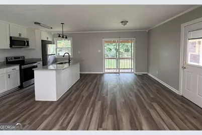 215 Sunnydale Drive, Warner Robins, GA 31088 - Photo 5