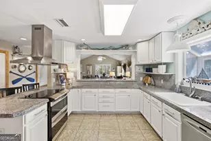 1007 Mallery St, Saint Simons, GA 31522 - Photo 21