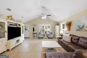 1007 Mallery St, Saint Simons, GA 31522 - Photo 11