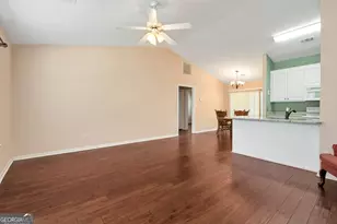 2987 Bentley Park Cir, Gainesville, GA 30504 - Photo 3
