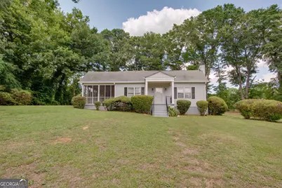 2111 M L King Jr Drive NW, Atlanta, GA 30310 - Photo 1