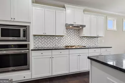 7110 Sailaway Drive, Flowery Branch, GA 30542 - Photo 9