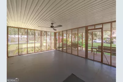 1042 Live Oak Lane NE, Townsend, GA 31331 - Photo 5