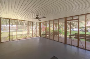 1042 Live Oak Ln NE, Townsend, GA 31331 - Photo 5
