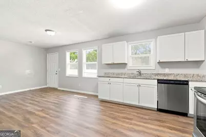 715 W Creek Circle, Monroe, GA 30655 - Photo 5