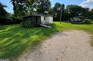29 Second Ave, West Point, GA 31833 - Photo 1