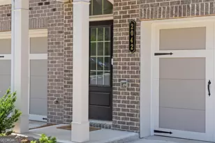 2042 Violet Ln, Brookhaven, GA 30319 - Photo 3
