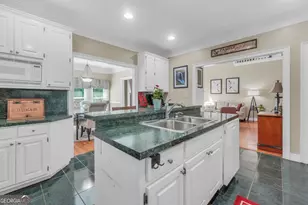 561 Harbour Shores Dr, Jackson, GA 30233 - Photo 25