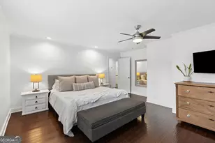 4091 Peachtree Dunwoody Rd NE, Atlanta, GA 30342 - Photo 21
