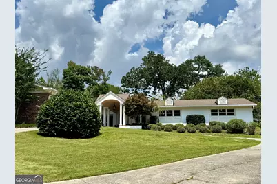 557 Walton Court, Macon, GA 31204 - Photo 1
