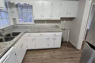 1197 Lake Dr, Jonesboro, GA 30236 - Photo 5