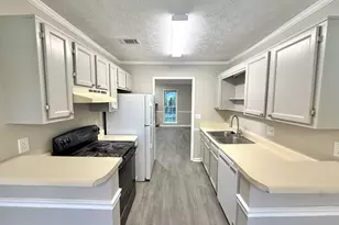 2777 New S Dr, Marietta, GA 30066 - Photo 5