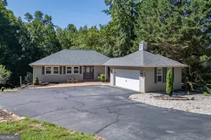 527 Pinebrook Dr, Blairsville, GA 30512 - Photo 1