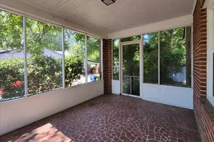 11 W New St, Winder, GA 30680 - Photo 7