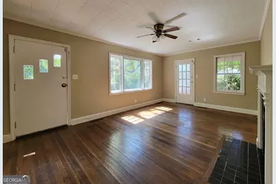 11 W New Street, Winder, GA 30680 - Photo 3