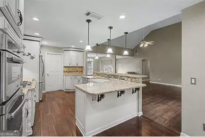 1465 La Maison Drive, Lawrenceville, GA 30043 - Photo 11