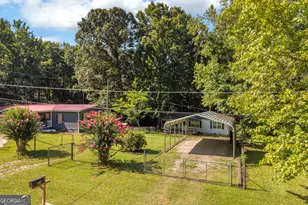 121 Lakeview Ct, Lavonia, GA 30553 - Photo 3