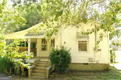 133 Avon Street, Toccoa, GA 30577 - Photo 1
