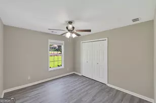 135 Riverside Ct, Sharpsburg, GA 30277 - Photo 11
