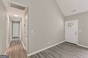 135 Riverside Ct, Sharpsburg, GA 30277 - Photo 9