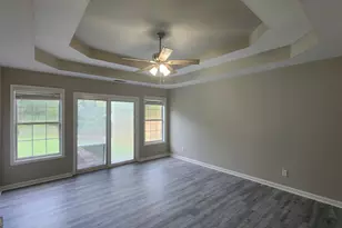 135 Riverside Ct, Sharpsburg, GA 30277 - Photo 9