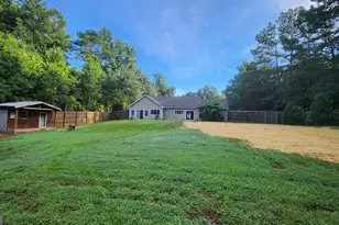 135 Riverside Ct, Sharpsburg, GA 30277 - Photo 33