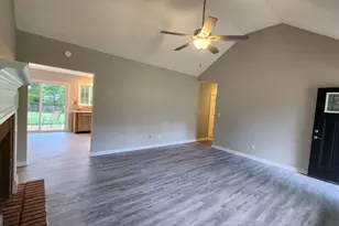 135 Riverside Ct, Sharpsburg, GA 30277 - Photo 7