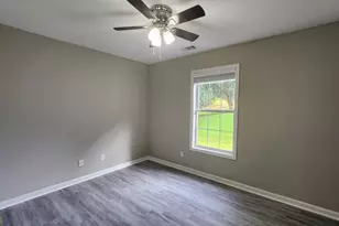135 Riverside Ct, Sharpsburg, GA 30277 - Photo 15