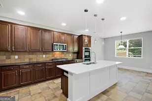1203 Lanier Springs Dr, Buford, GA 30518 - Photo 5
