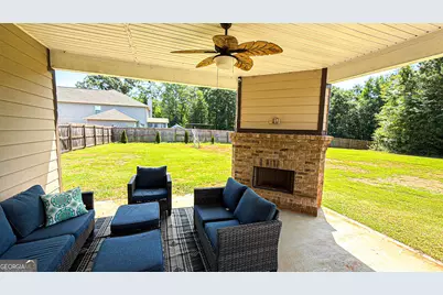 205 Vandalay Way, Locust Grove, GA 30248 - Photo 99