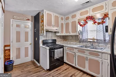 214 Walthall Road, Jackson, GA 30233 - Photo 9