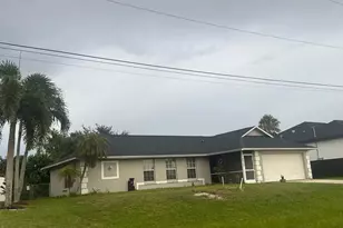 2713 SW 22nd Ave, Cape Coral, FL 33914 - Photo 3