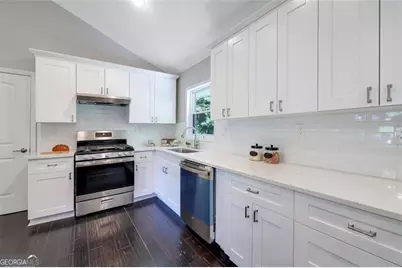 1976 Dering Circle NE, Atlanta, GA 30345 - Photo 5