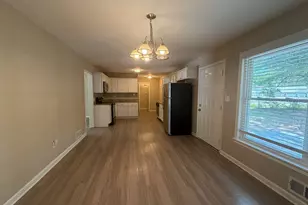 8145 Connally Dr, Douglasville, GA 30134 - Photo 9