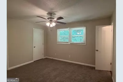 2192 Chestnut Log Loop, Lithia Springs, GA 30122 - Photo 11
