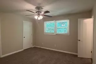 2192 Chestnut Log Loop, Lithia Springs, GA 30122 - Photo 11