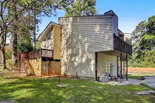 915 Strawberry Ct, Ellenwood, GA 30294 - Photo 3