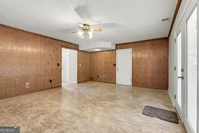 915 Strawberry Court, Ellenwood, GA 30294 - Photo 41