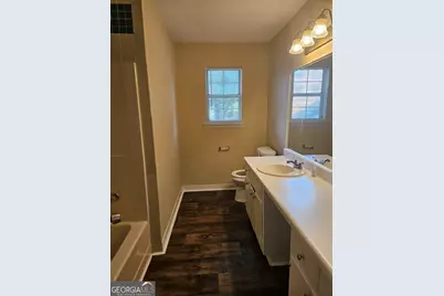 2096 Hilda Burns Place, Lithonia, GA 30058 - Photo 9