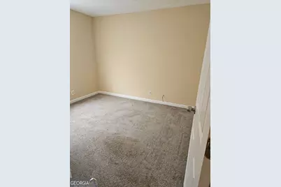 2096 Hilda Burns Place, Lithonia, GA 30058 - Photo 11