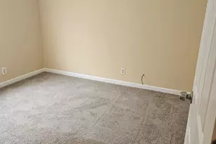 2096 Hilda Burns Pl, Lithonia, GA 30058 - Photo 11