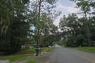 2418 Pontiac Dr, Tallahassee, FL 32301 - Photo 5
