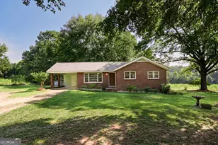1711 Hebron Church Rd, Statham, GA 30666 - Photo 1